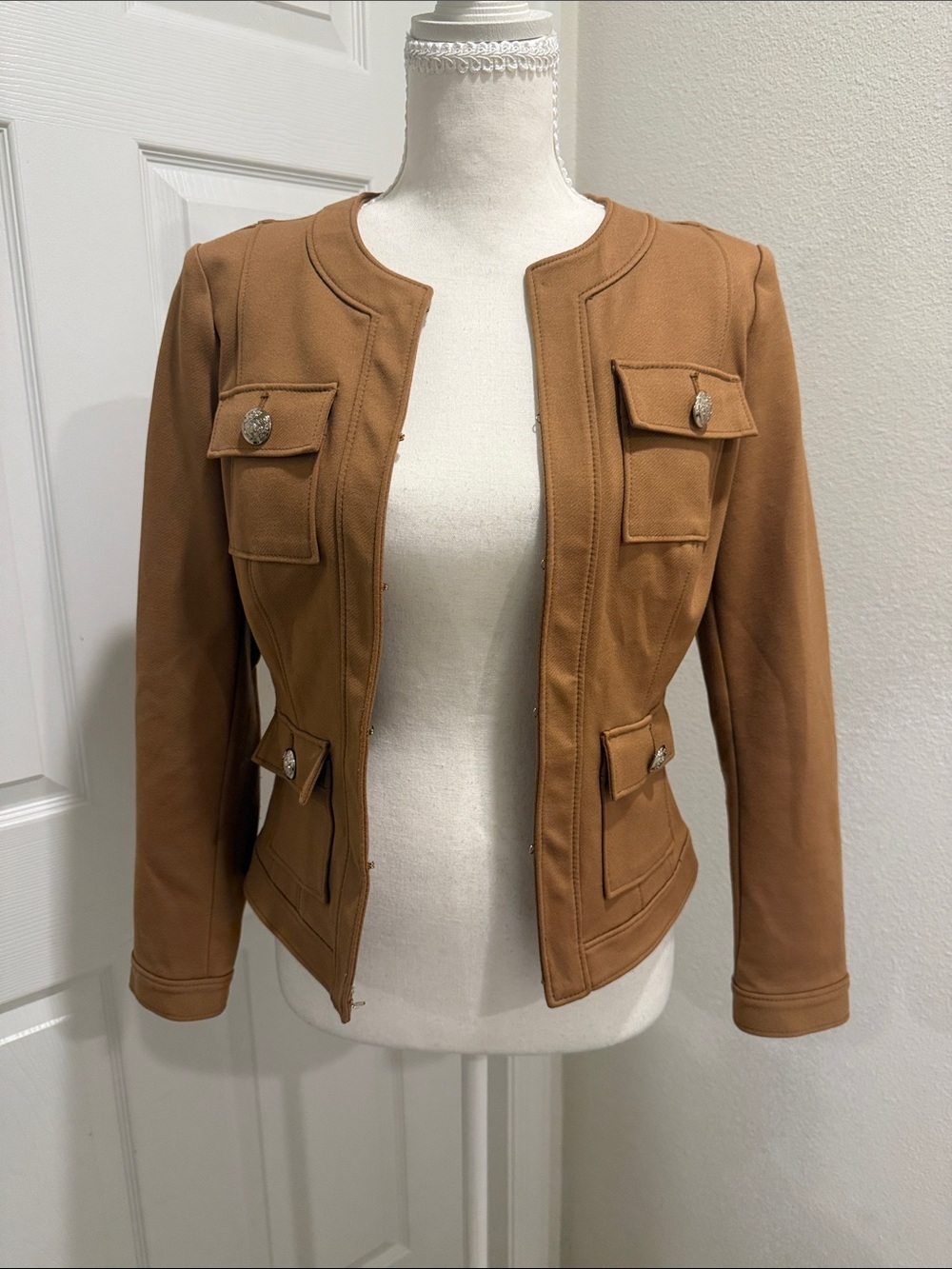 White House Black Market Camel Brown Structured Pocket Blazer